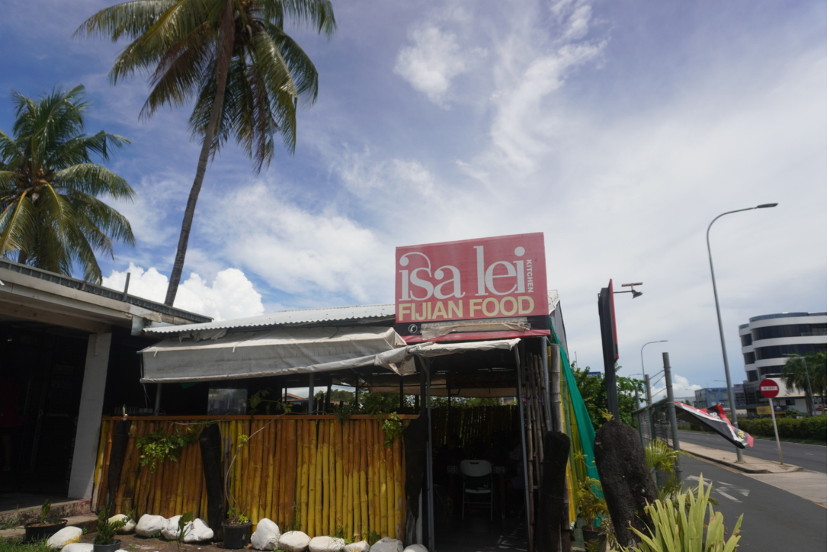A Local Fijian Dining Experience in Martintar, Nadi：isa lei Fijian Food Restaurant